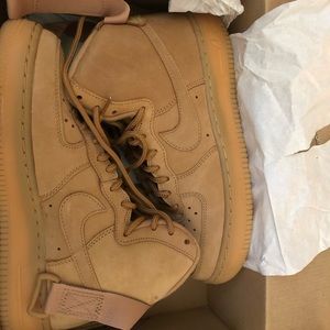 Nike Air Force 1 high LV8